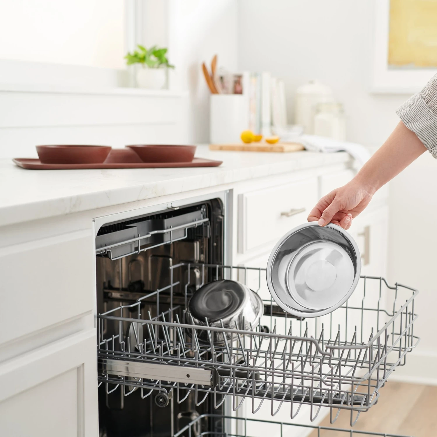 Frisco Silicone Stainless Steel Double Diner Dog & Cat Bowl, Brown 9 Frisco Silicone Stainless Steel Double Diner Dog & Cat Bowl, Brown - Image 7