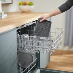 Frisco Non-skid Square Silicone Dog & Cat Lick Mat -Chewy 363402 PT4. AC SS1800 V1665170735